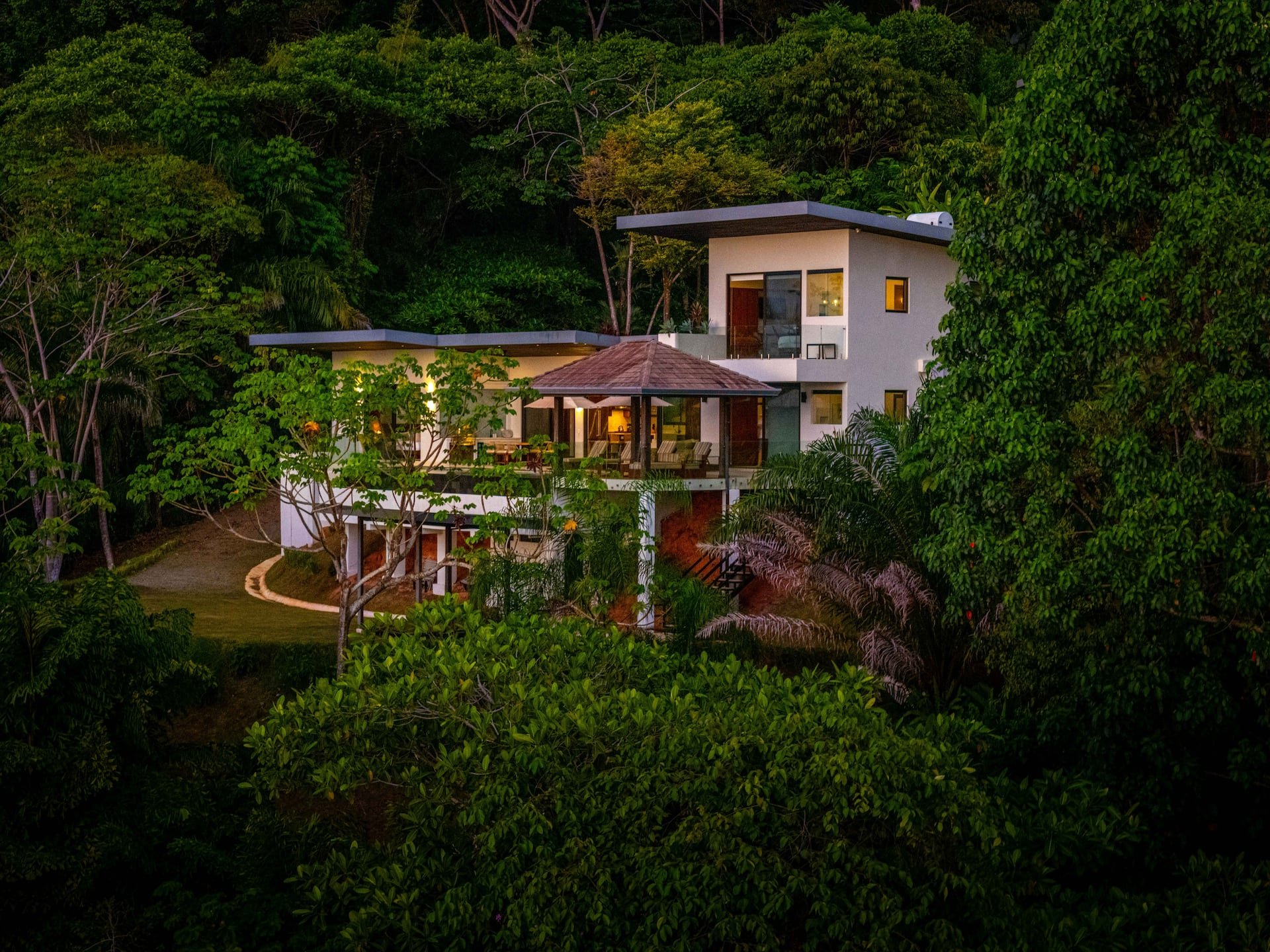 Casa Solaz — the pool and ocean view