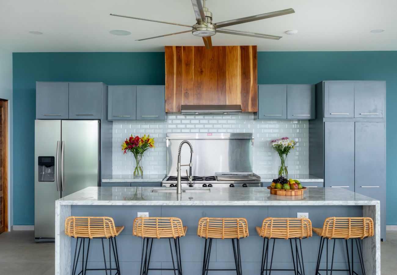 Villa Costa Vida &mdash; the terrace and ocean outlook